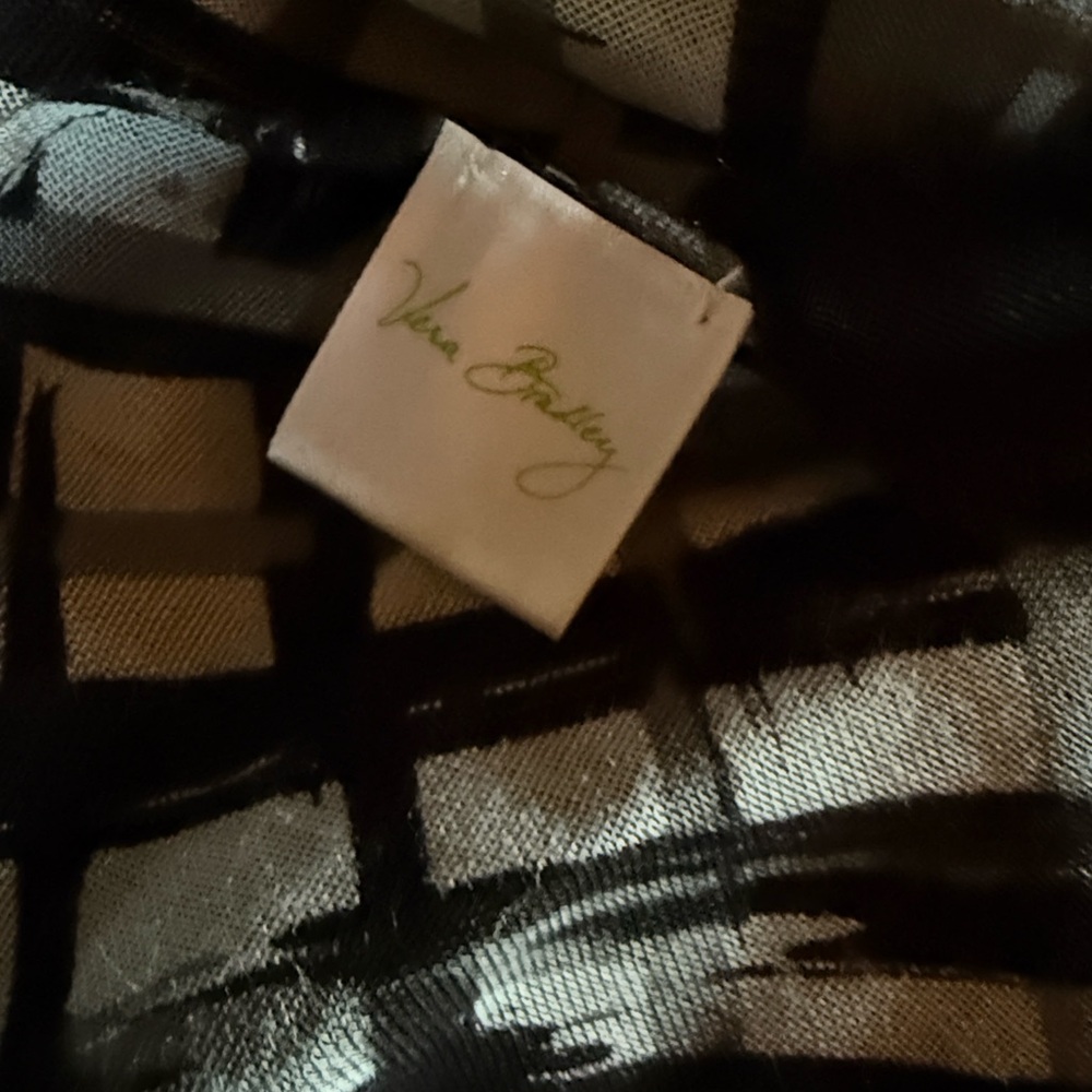Vera Bradley Abstract Black and Gray Patterned Scarf Wrap New Condition - Picture 5 of 5